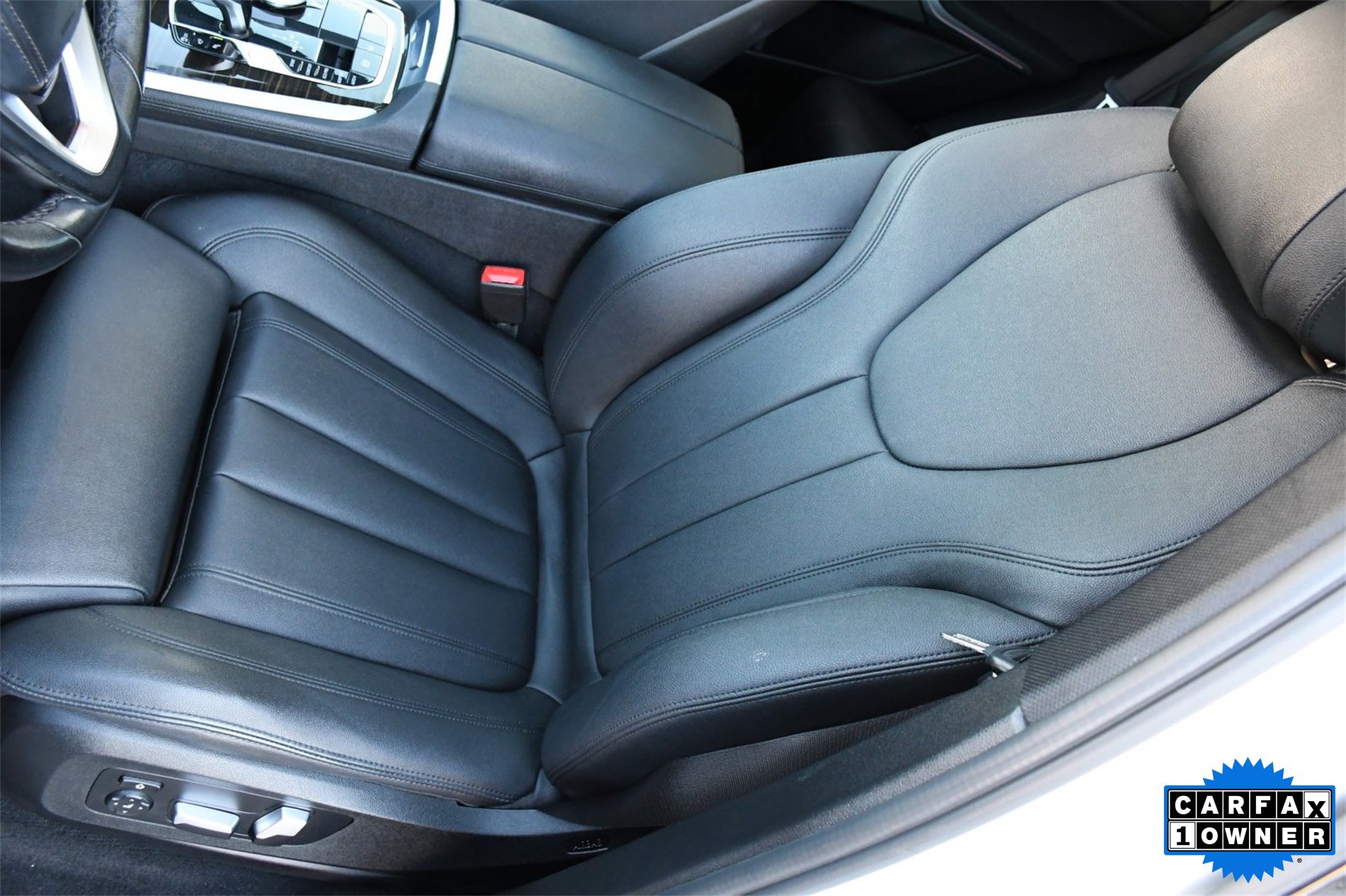 Used 2021 BMW X5 xDrive40i w/ Premium Package image 18