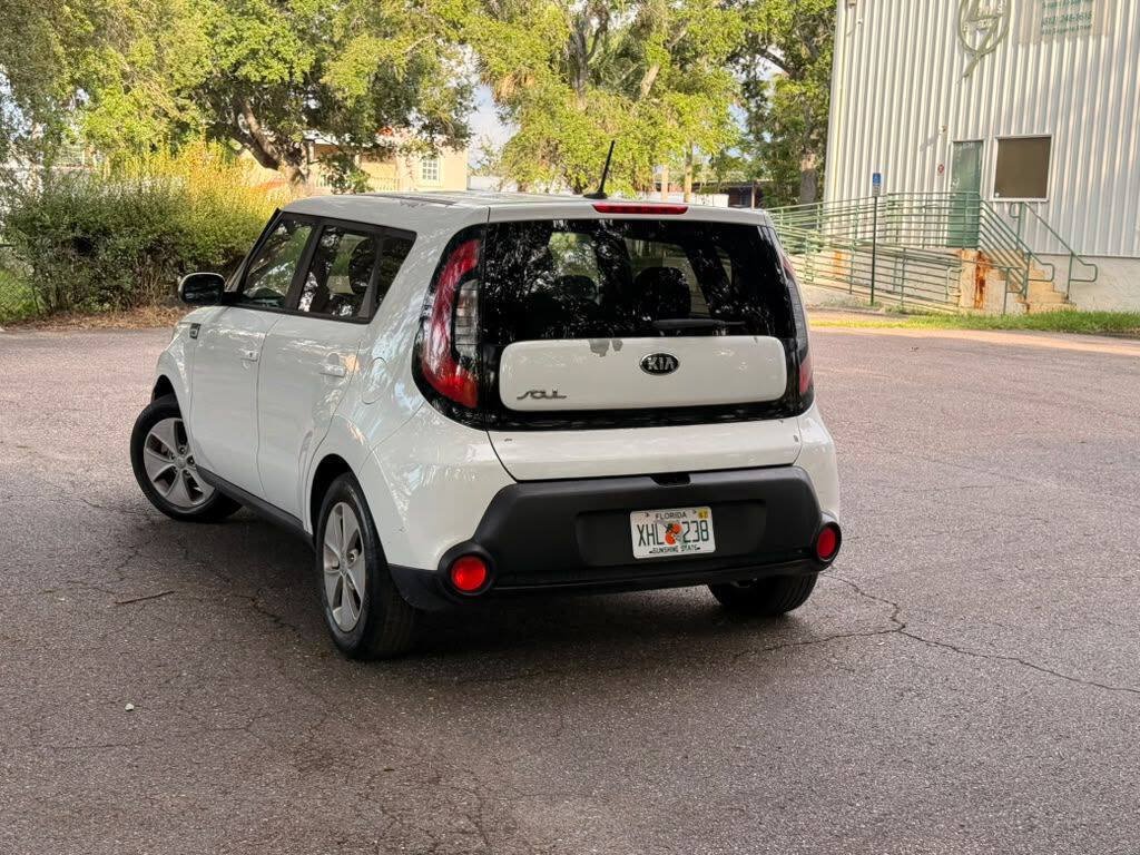Used 2016 Kia Soul FWD image 5