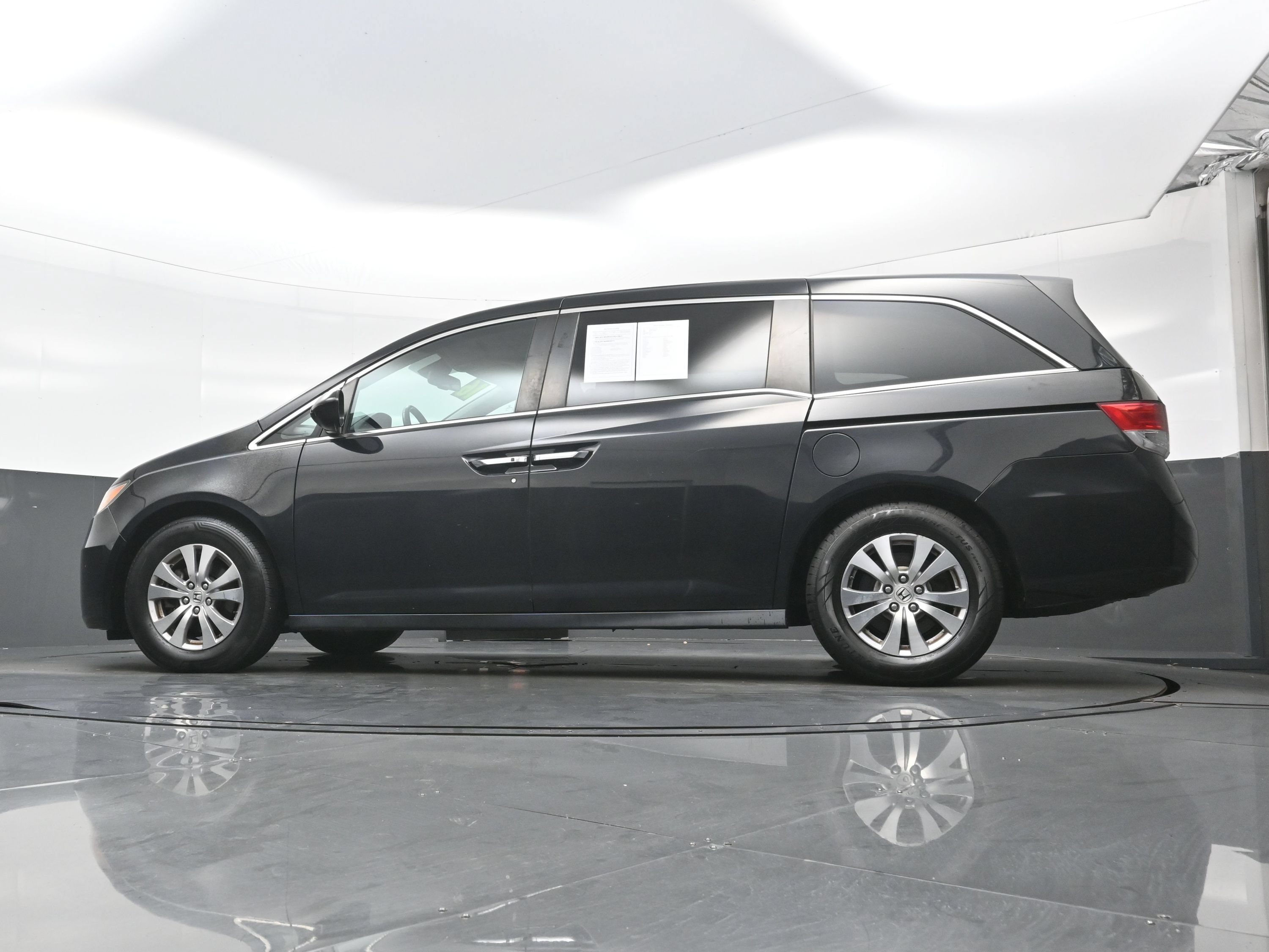 Used 2016 Honda Odyssey EX-L image 29