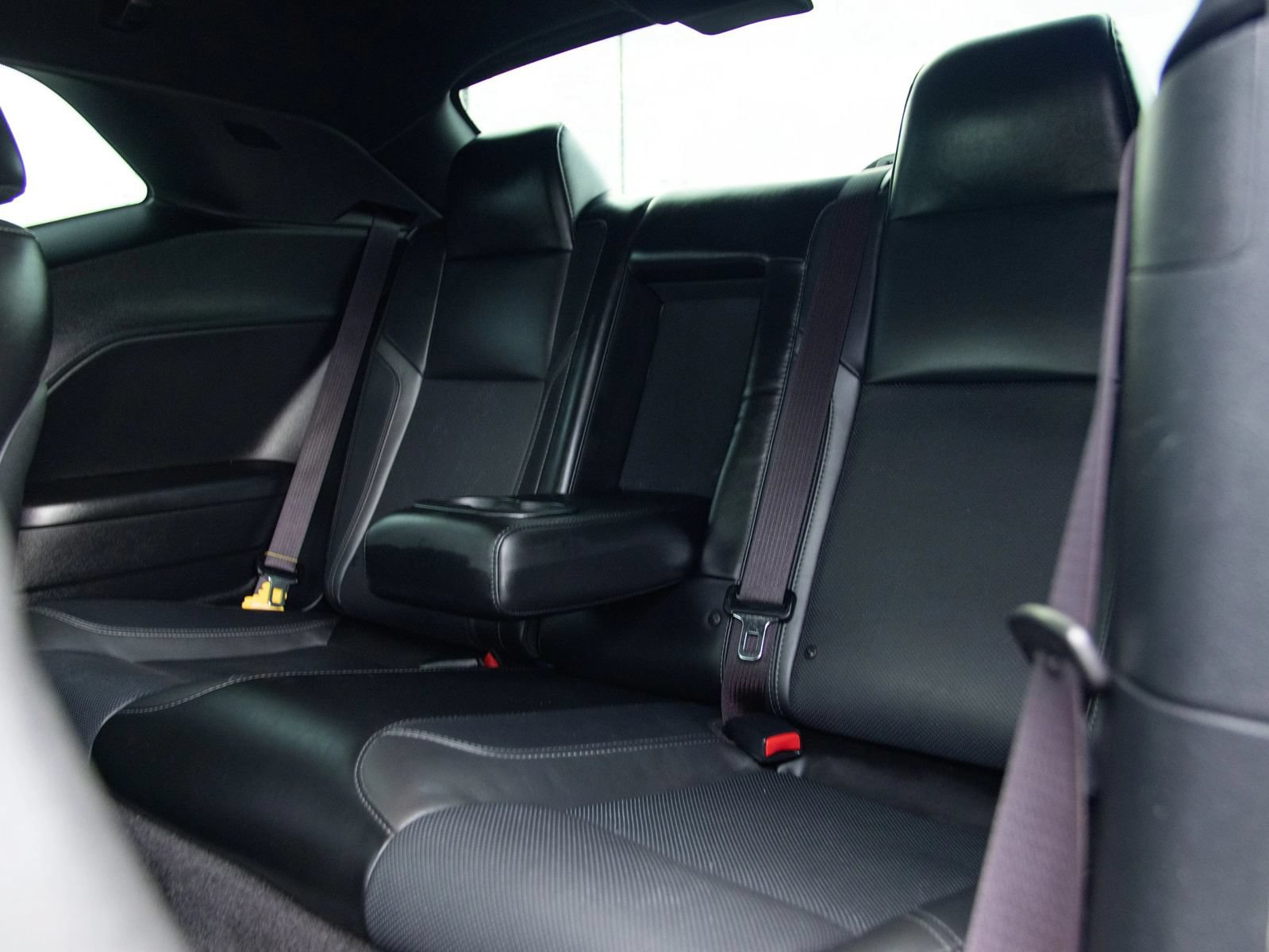 Used 2016 Dodge Challenger R/T Plus RWD image 21