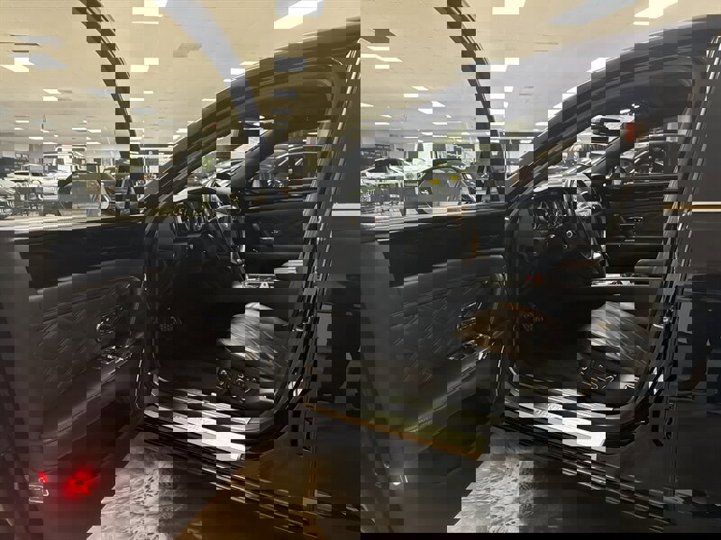 Used 2015 Bentley Flying Spur V8 image 11