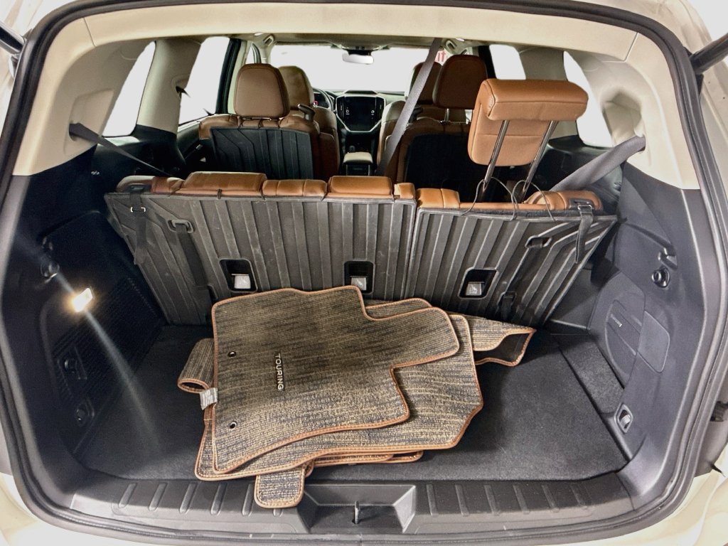 Certified 2025 Subaru Ascent Touring AWD/4WD image 32
