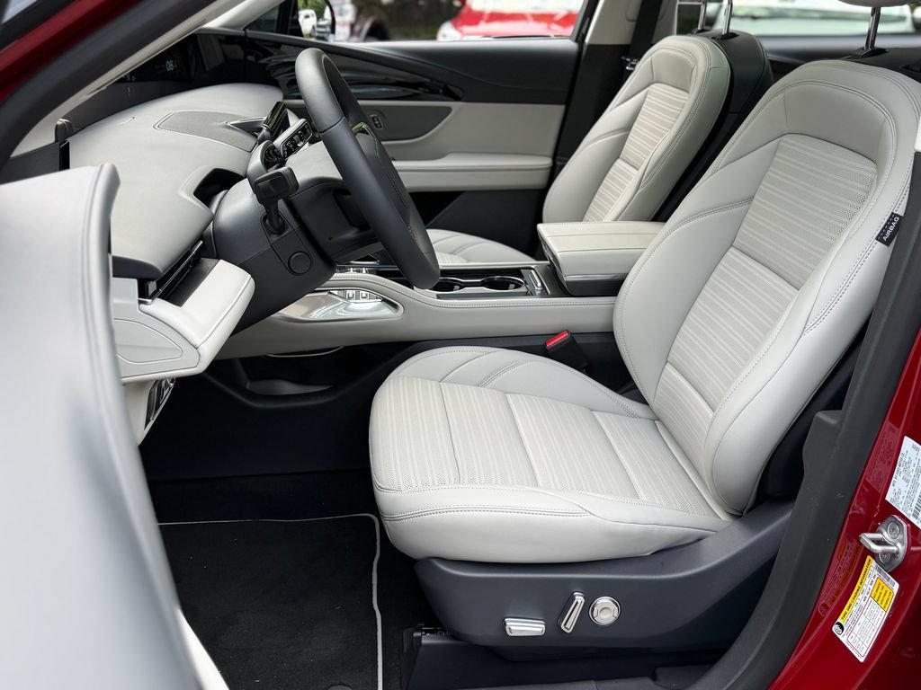 New 2026 Lincoln Nautilus Reserve w/ Jet Appearance Package AWD/4WD image 22