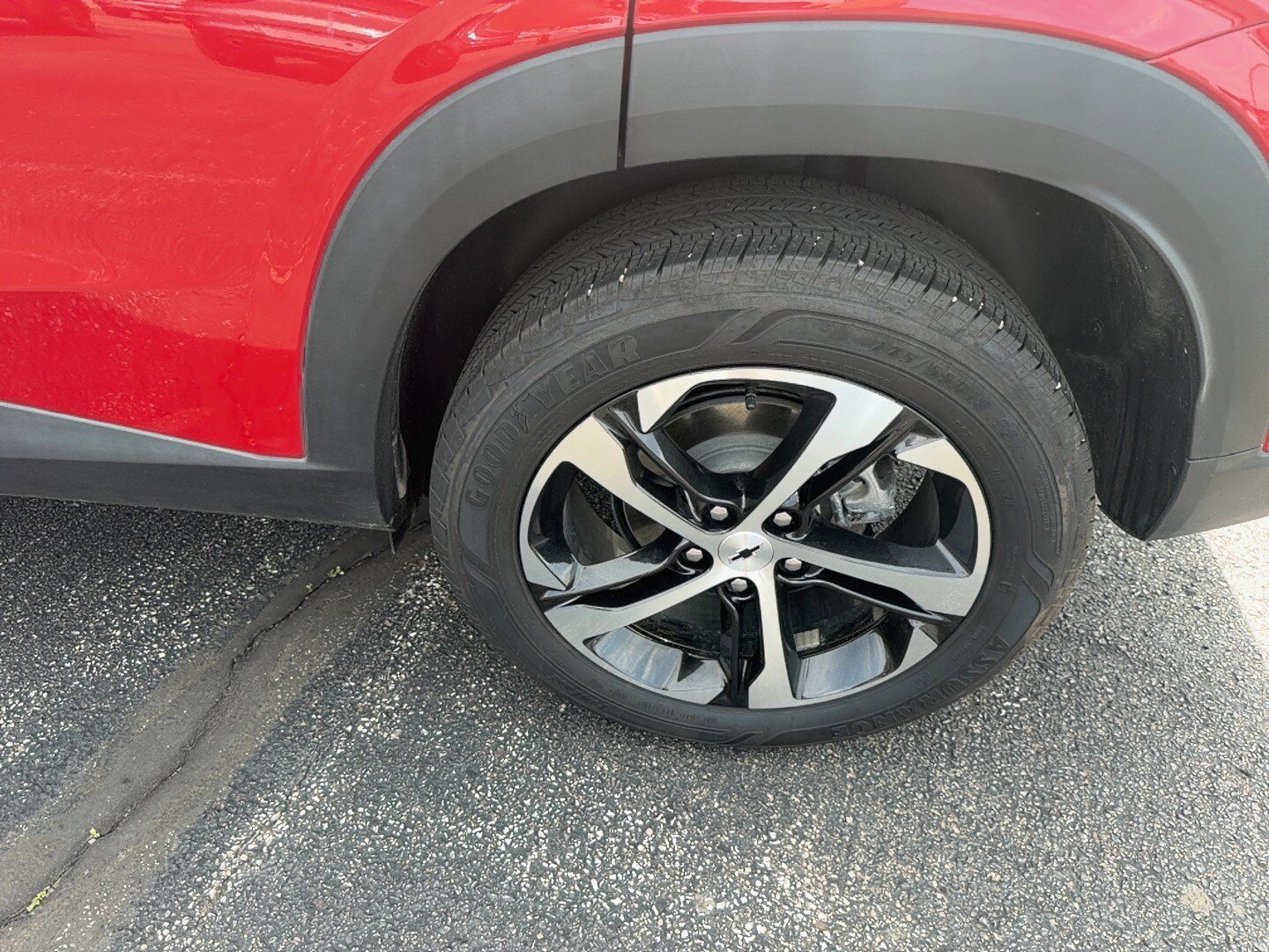 Used 2026 Chevrolet Trax RS w/ Sunroof Package FWD image 7