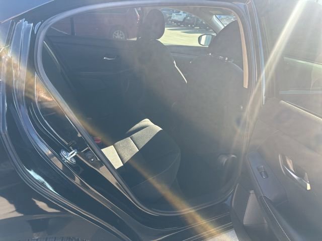 Used 2022 Nissan Sentra SV w/ All-Weather Package image 13