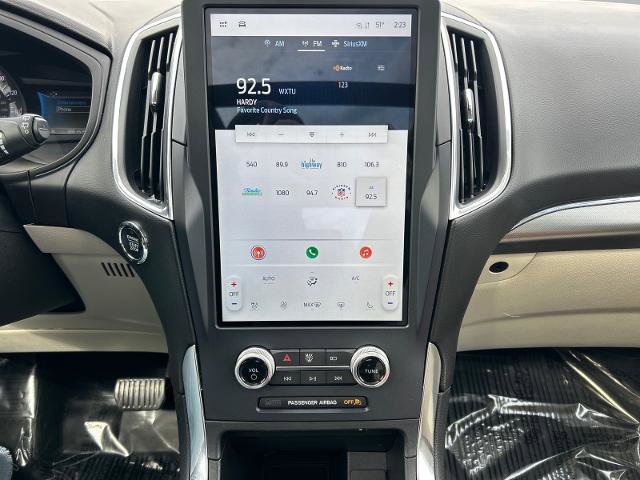 Certified 2022 Ford Edge Titanium image 27