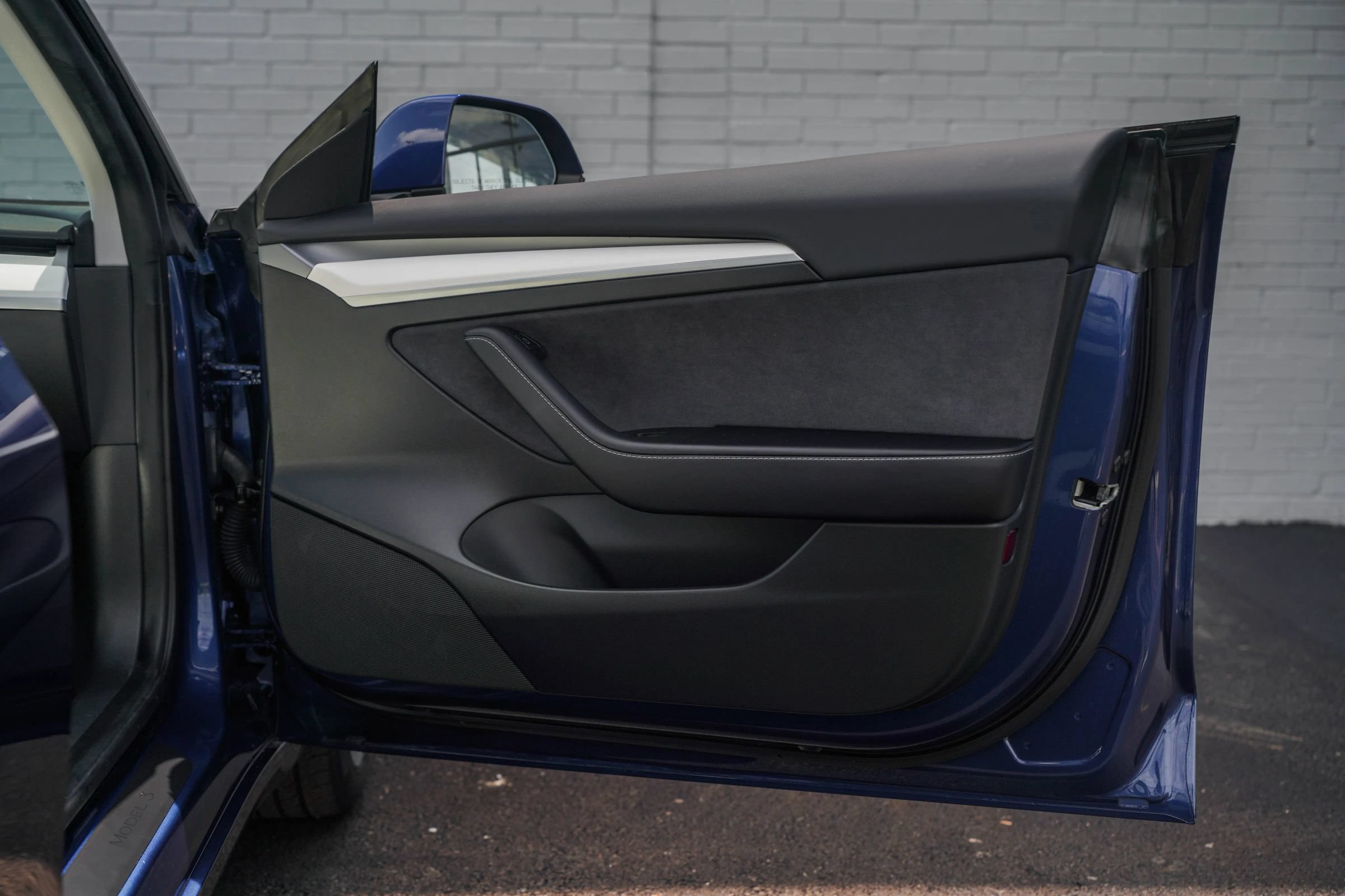 Used 2023 Tesla Model 3 Standard Range RWD image 25