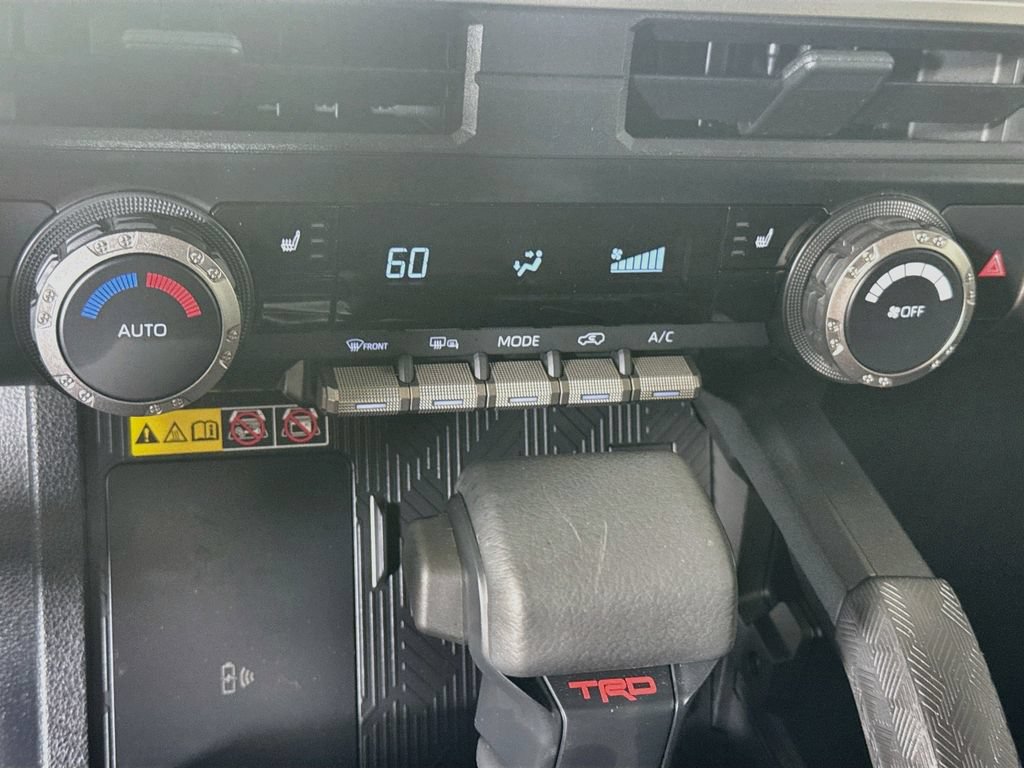 Certified 2025 Toyota 4Runner TRD Off-Road AWD/4WD image 16