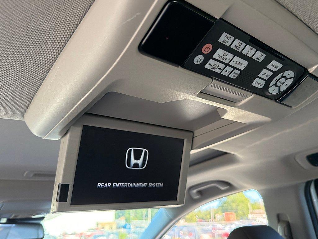Used 2014 Honda Odyssey Touring Elite image 10