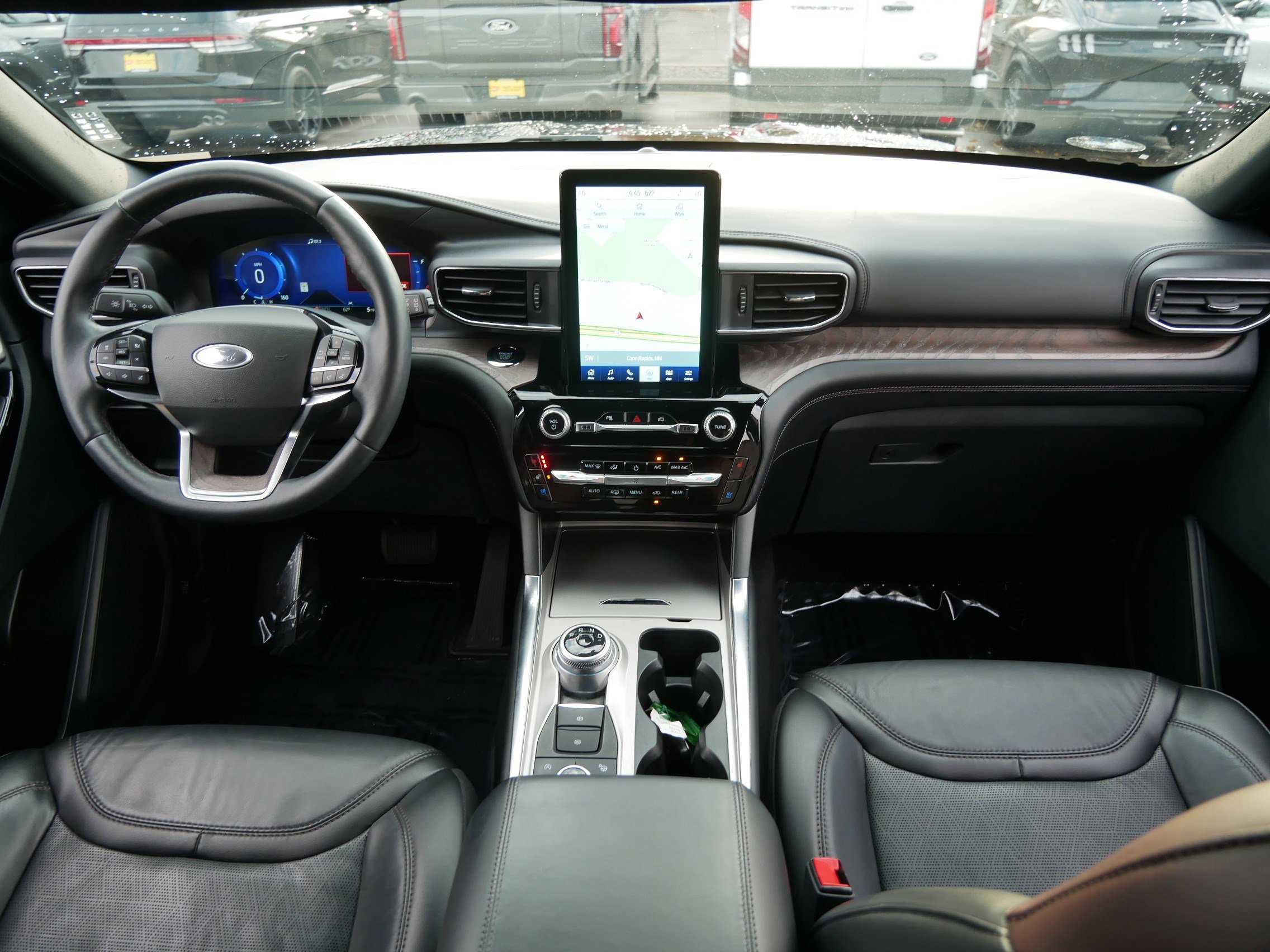 Certified 2022 Ford Explorer Platinum w/ Equipment Group 601A image 11