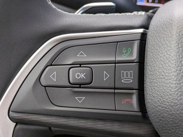 New 2025 Jeep Grand Cherokee L Laredo image 22