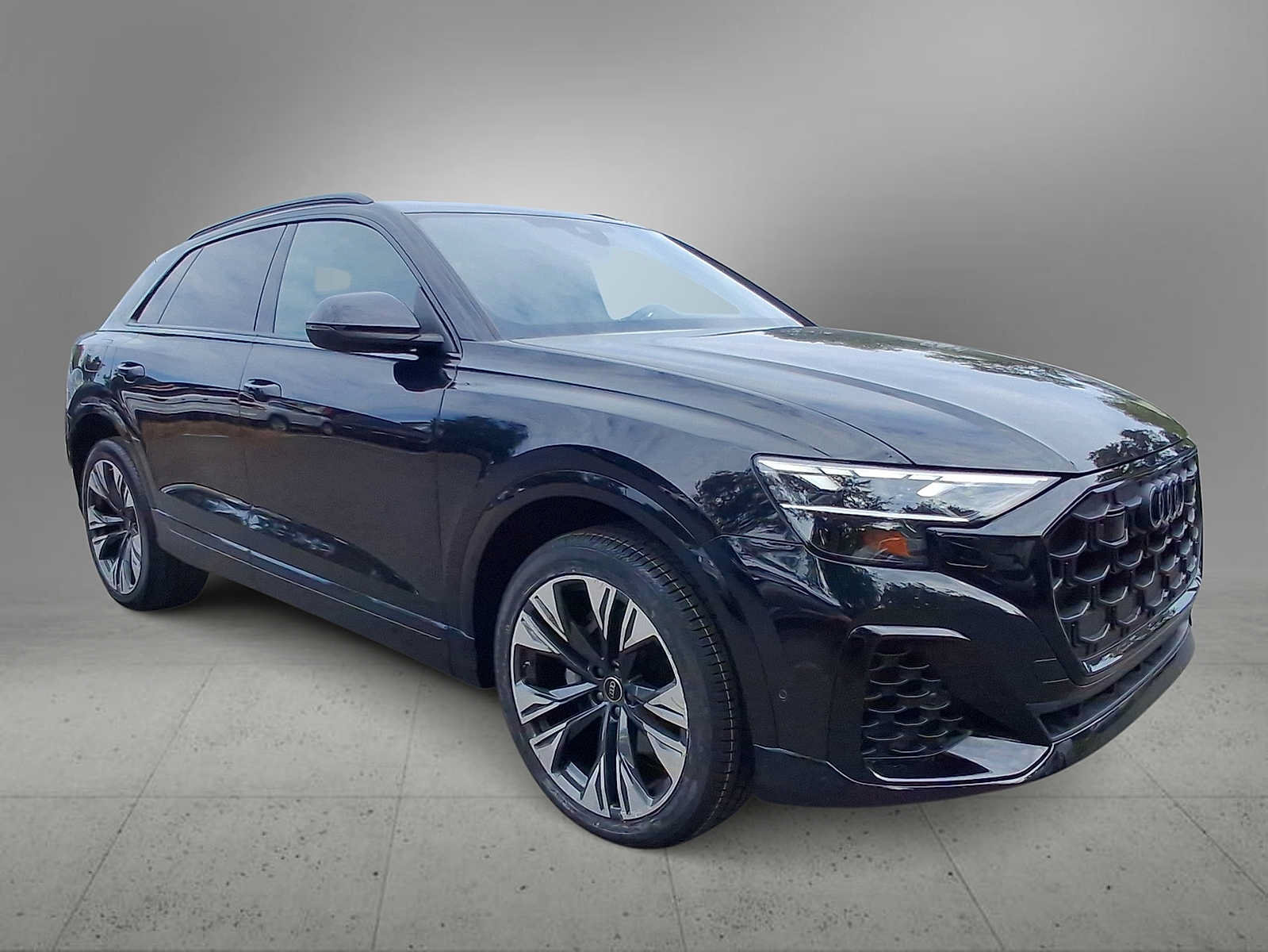 Certified 2024 Audi Q8 Premium Plus AWD/4WD image 2