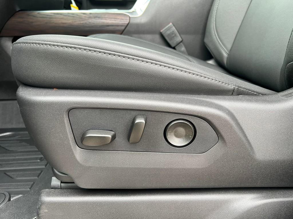 New 2026 GMC Sierra 2500 SLT w/ SLT Premium Package image 19