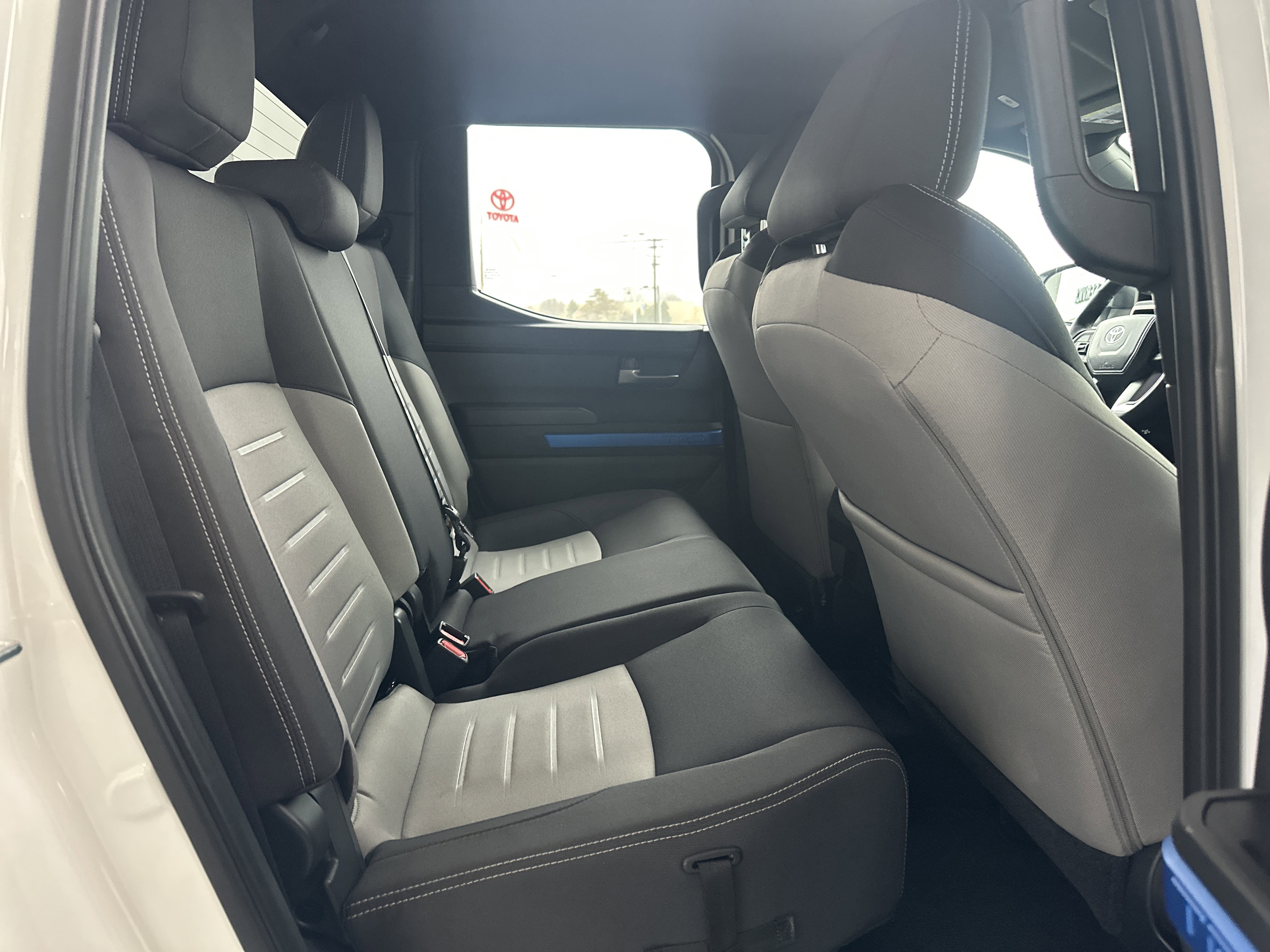 Certified 2025 Toyota Tacoma TRD Off-Road image 15