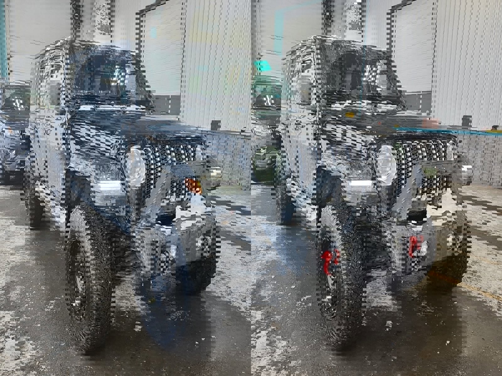 Used 2018 Jeep Wrangler Unlimited Sahara w/ Uconnect 4C Nav & Sound Group image 5