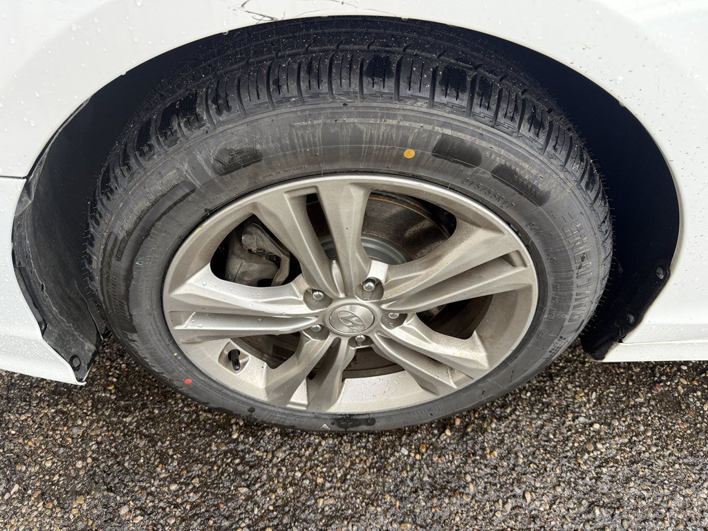 Used 2018 Hyundai Sonata SEL w/ Cargo Package FWD image 9