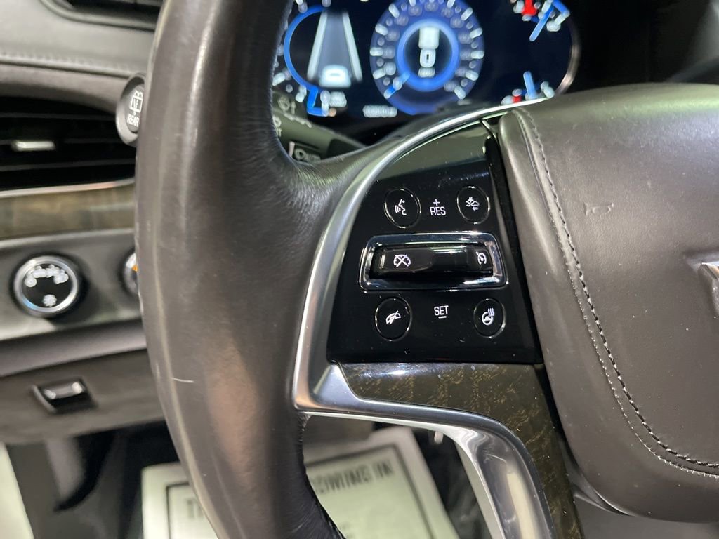 Used 2019 Cadillac Escalade Platinum AWD/4WD image 32