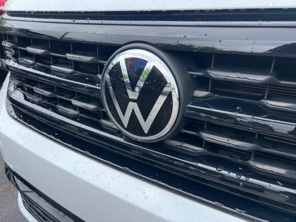 Used 2023 Volkswagen Atlas Cross Sport SEL R-Line AWD/4WD image 10