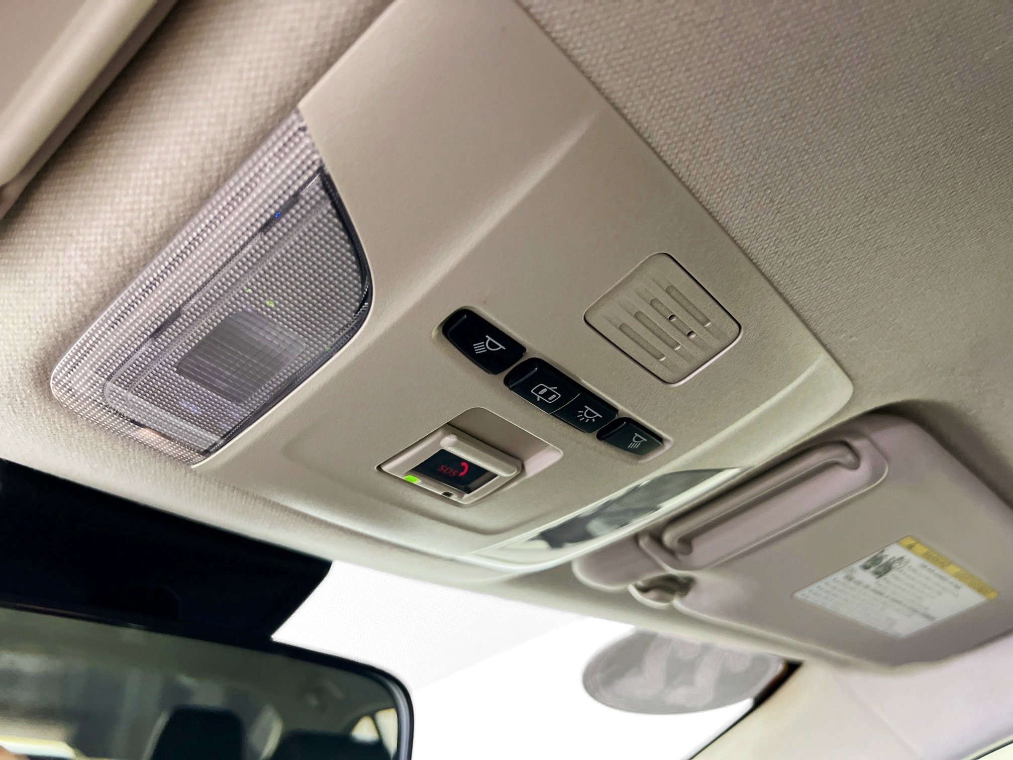 Used 2022 Toyota Corolla LE FWD image 19