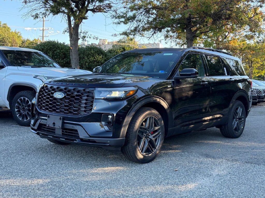 New 2027 Ford Explorer ST-Line w/ Premium Package AWD/4WD image 3