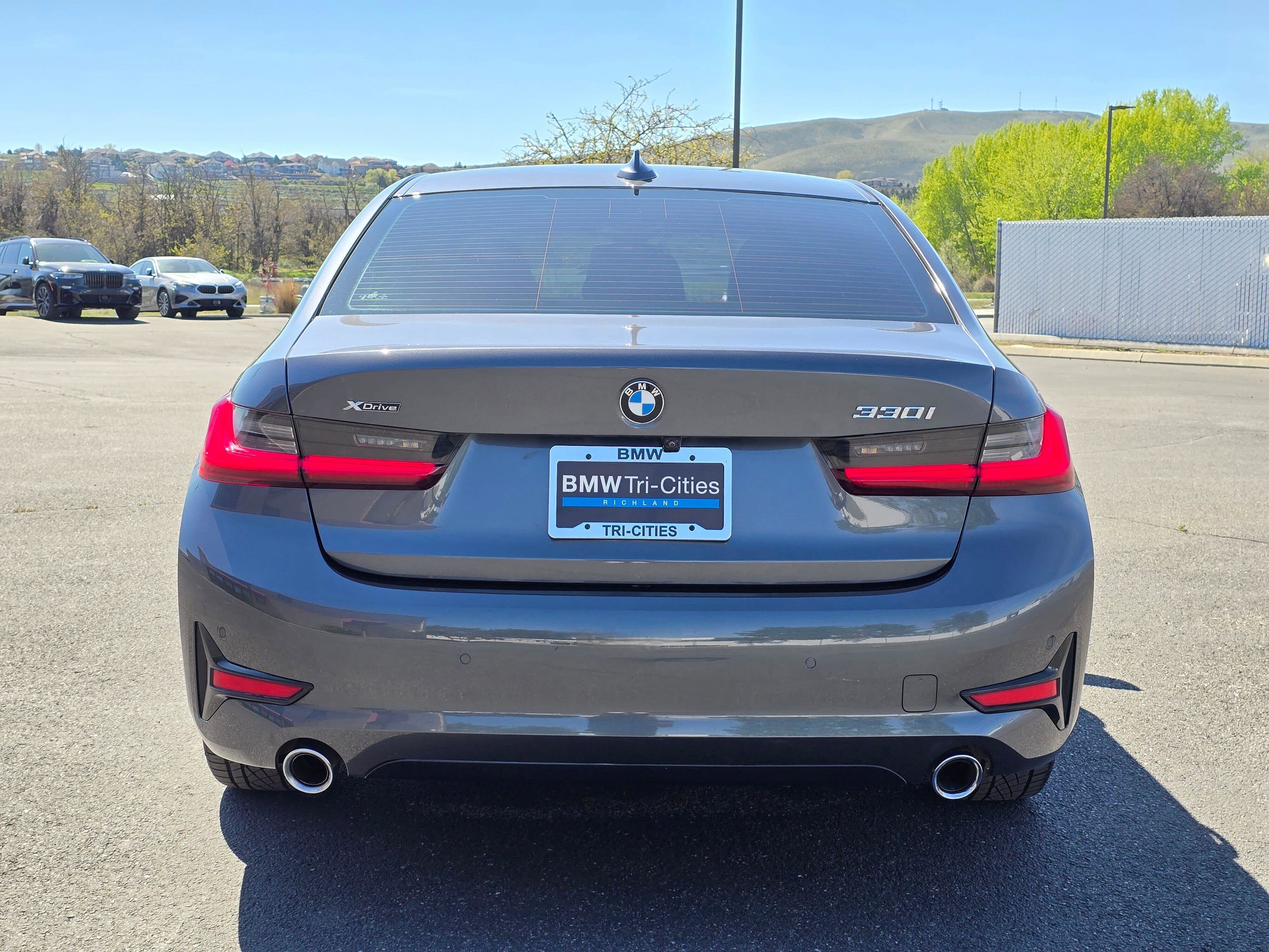 Used 2021 BMW 330i xDrive Sedan w/ Convenience Package image 5