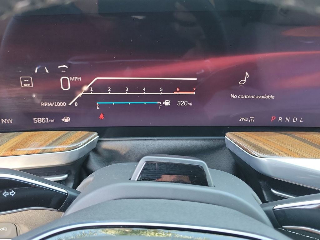 Used 2025 Cadillac Escalade ESV Sport Platinum image 12