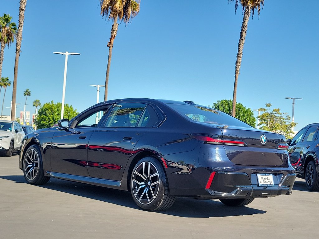 Used 2026 BMW 740i RWD image 2