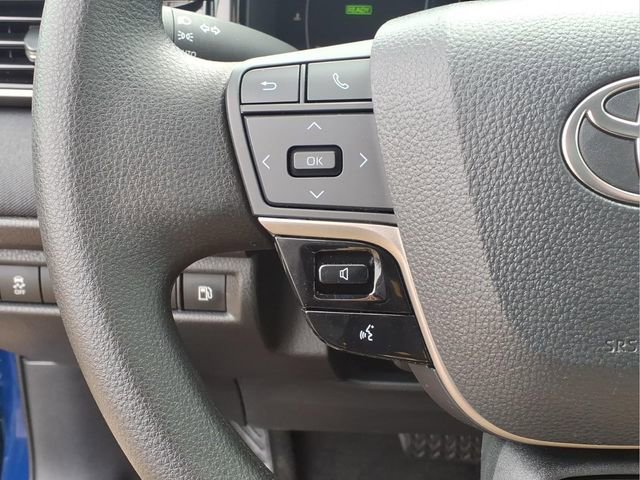 Used 2025 Toyota Camry LE FWD image 16