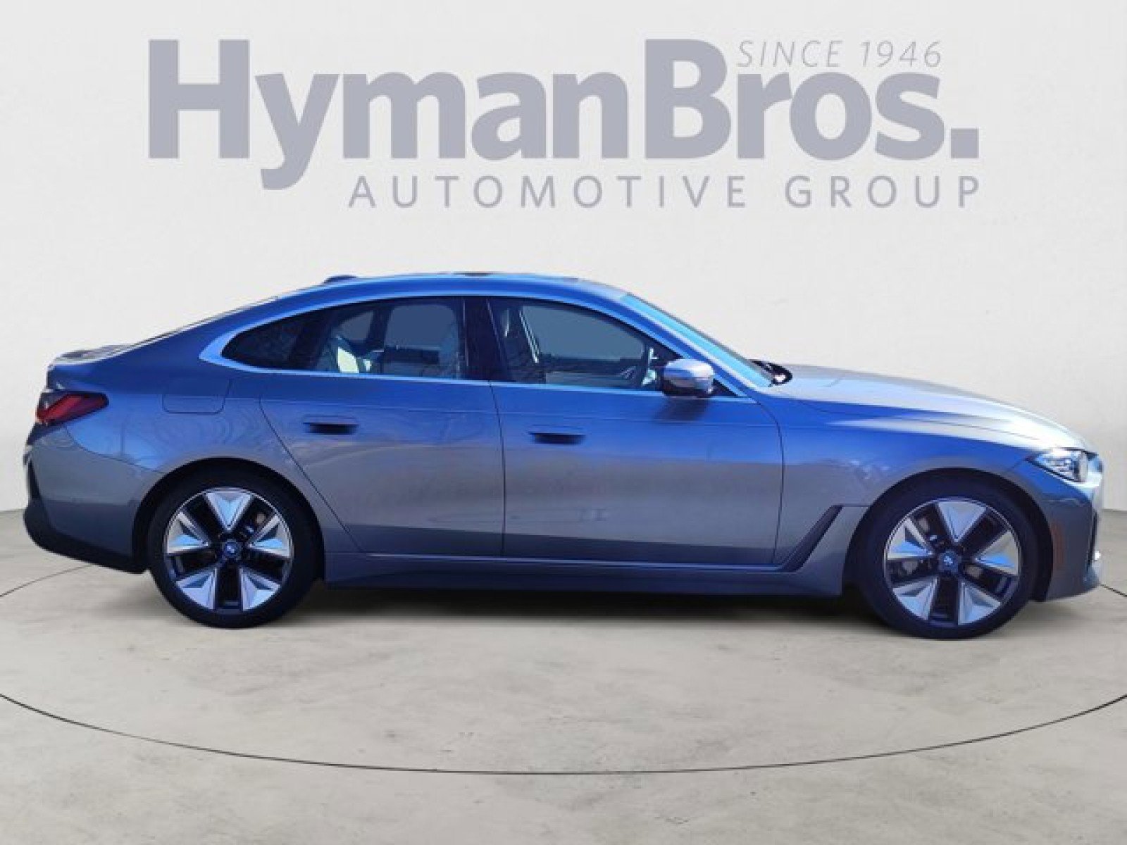 Used 2023 BMW i4 eDrive35 image 2