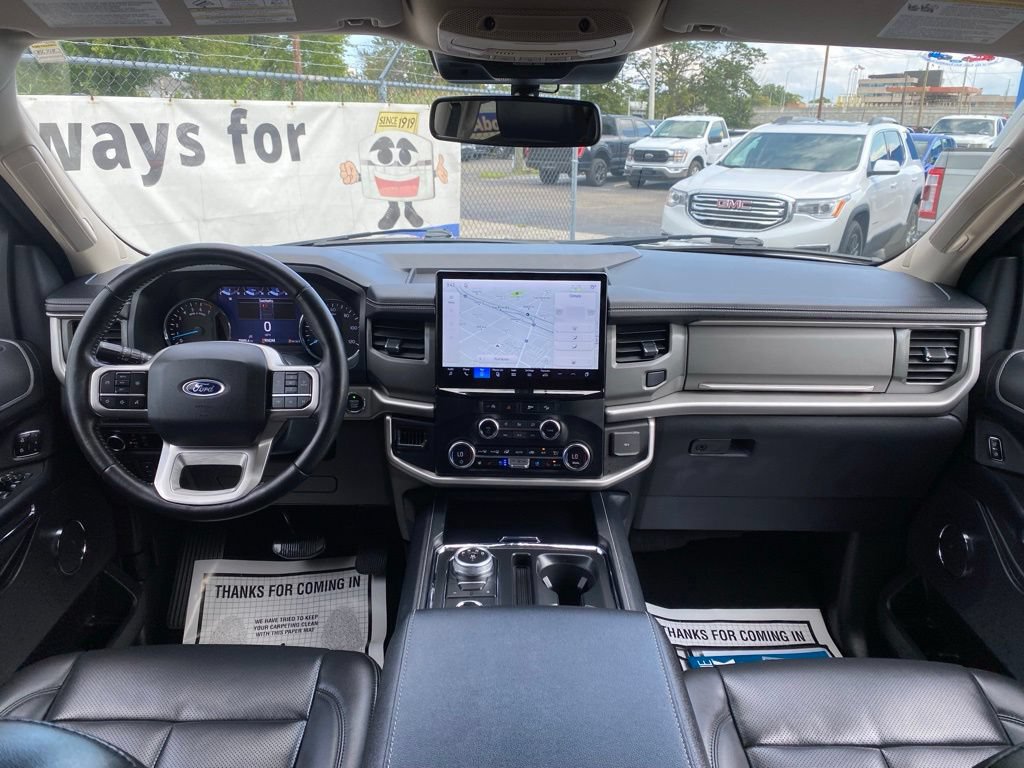 Used 2024 Ford Expedition XLT AWD/4WD image 21
