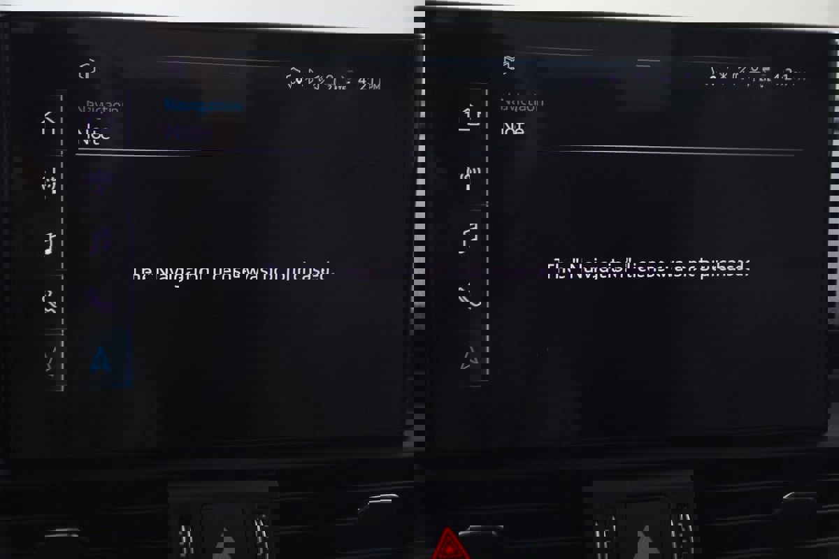 Used 2024 Audi Q5 2.0T Premium w/ Convenience Package image 9