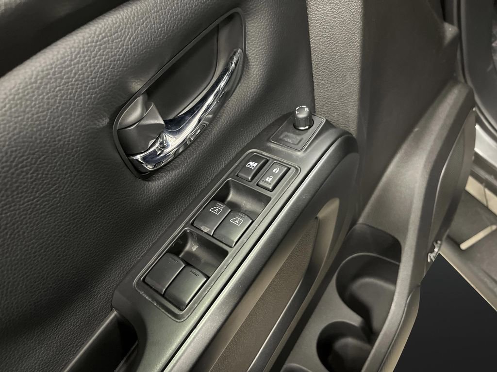 Used 2024 Nissan Titan PRO-4X w/ Pro-4x Utility Package image 28