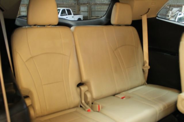 Used 2018 Buick Enclave Essence w/ Experience Buick Package AWD/4WD image 16
