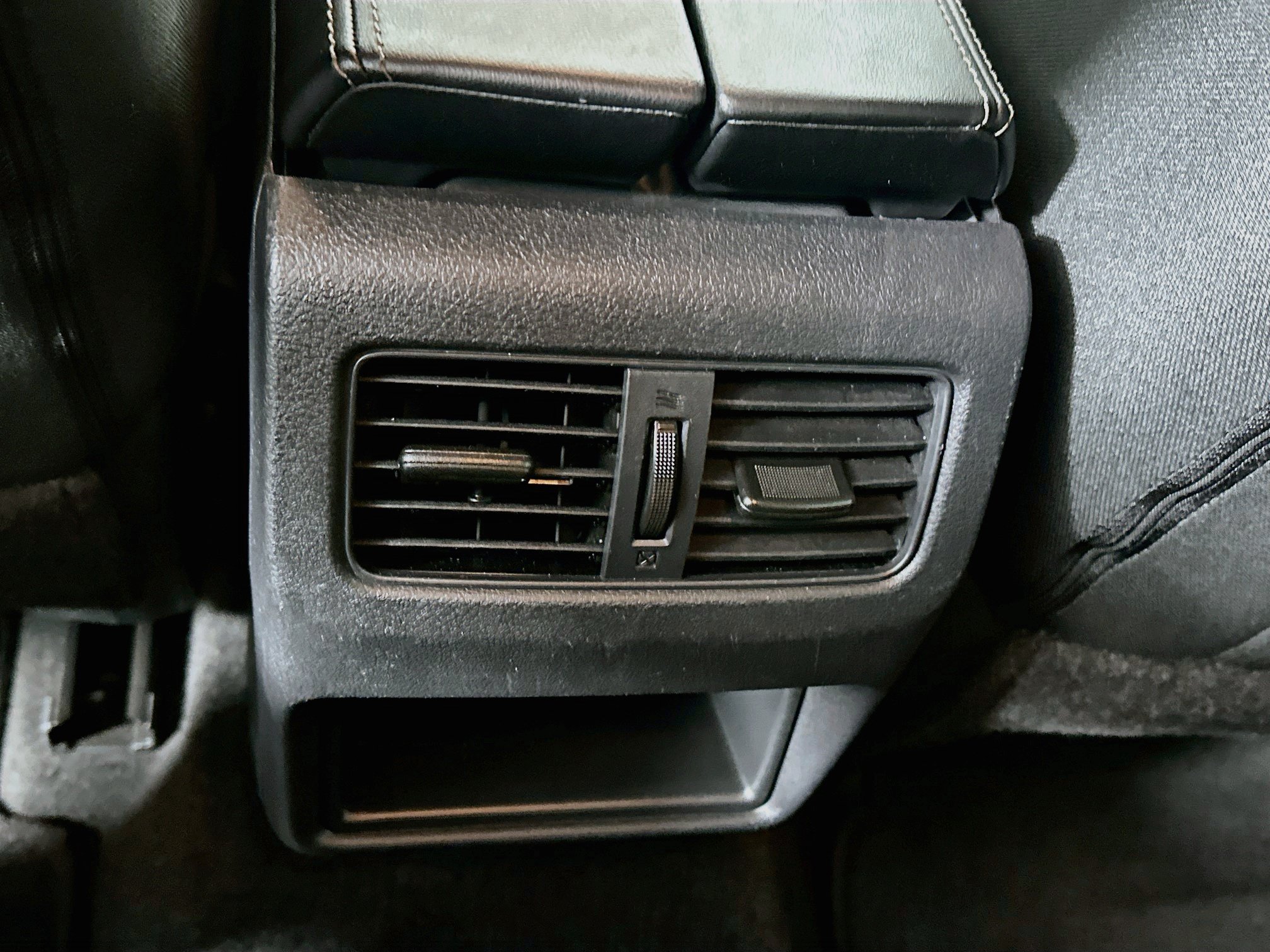 Used 2023 Nissan Rogue S FWD image 27