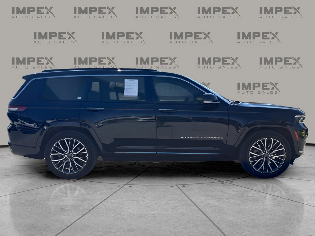 Used 2024 Jeep Grand Cherokee L Summit AWD/4WD image 6