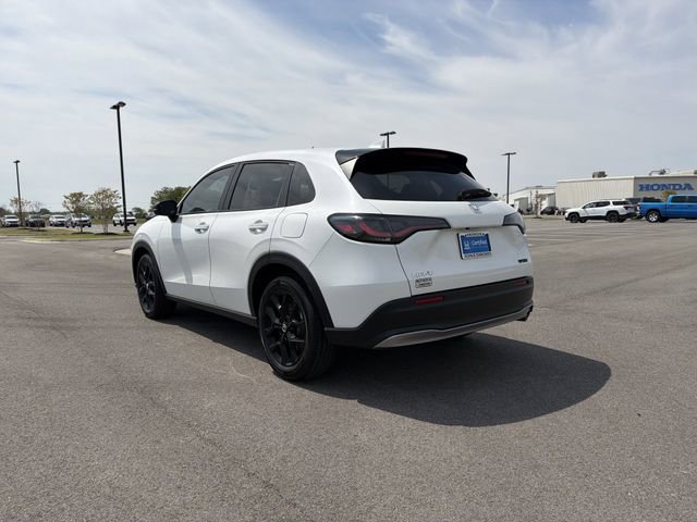 Certified 2025 Honda HR-V Sport image 3