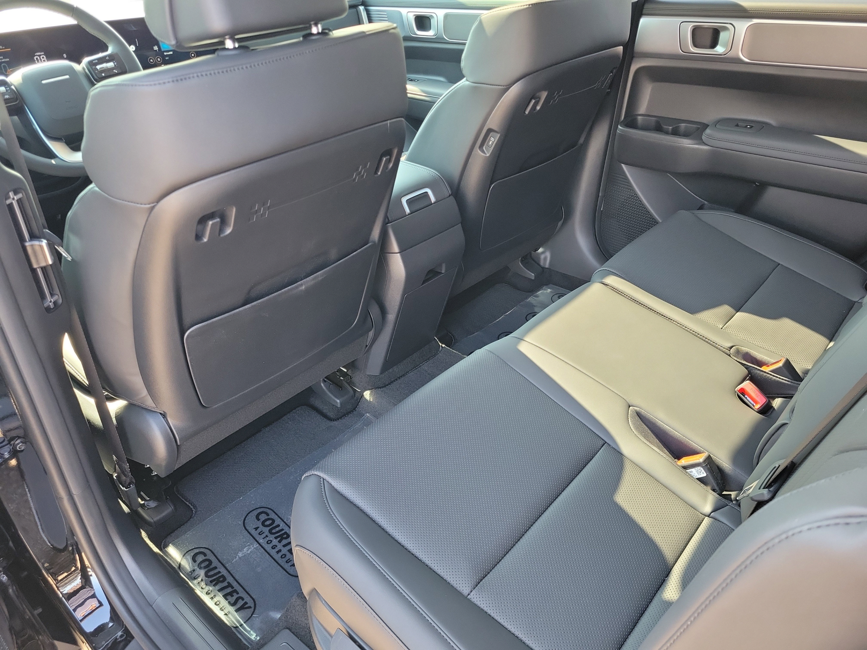 New 2026 Hyundai Santa Fe XRT AWD/4WD image 8