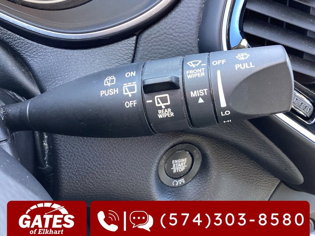 Used 2019 Jeep Cherokee Limited w/ Trailer Tow Group AWD/4WD image 31