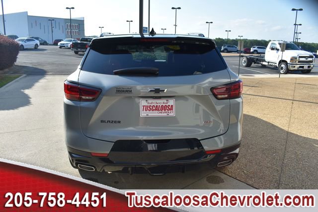 Used 2023 Chevrolet Blazer RS w/ Driver Confidence II Package FWD image 8