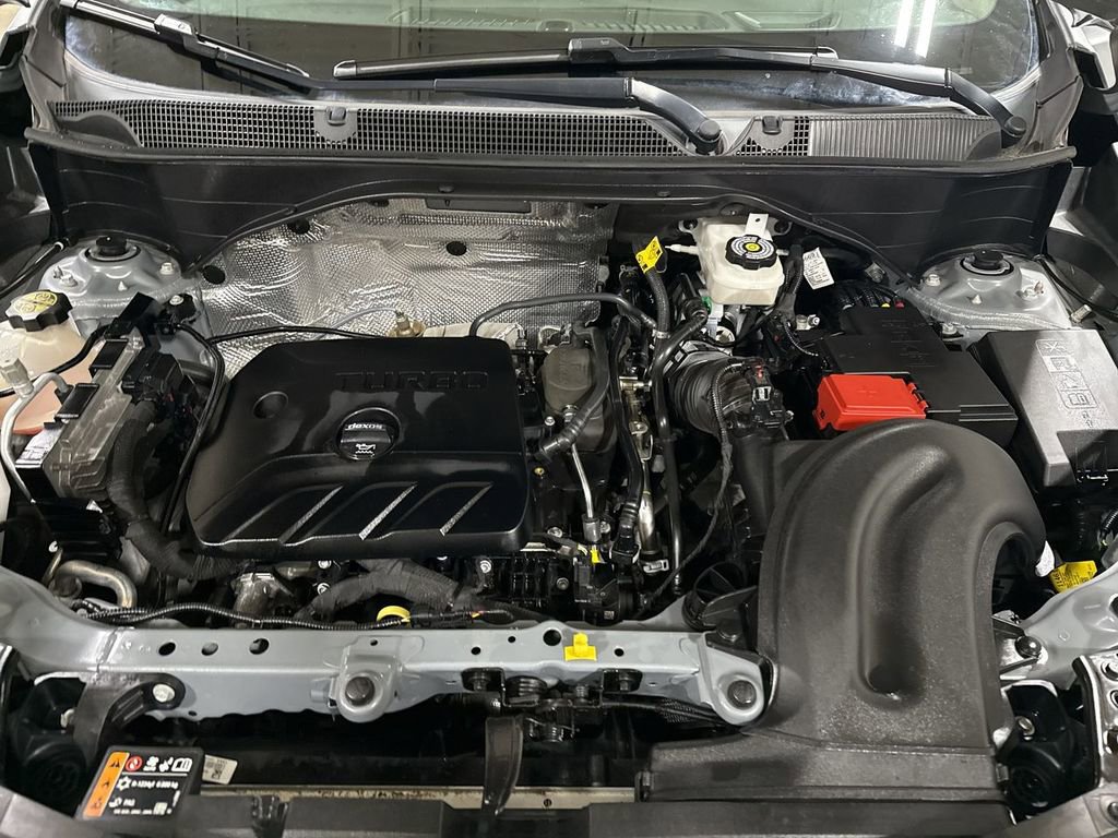 Used 2023 Buick Encore GX Essence w/ Experience Buick Package image 25