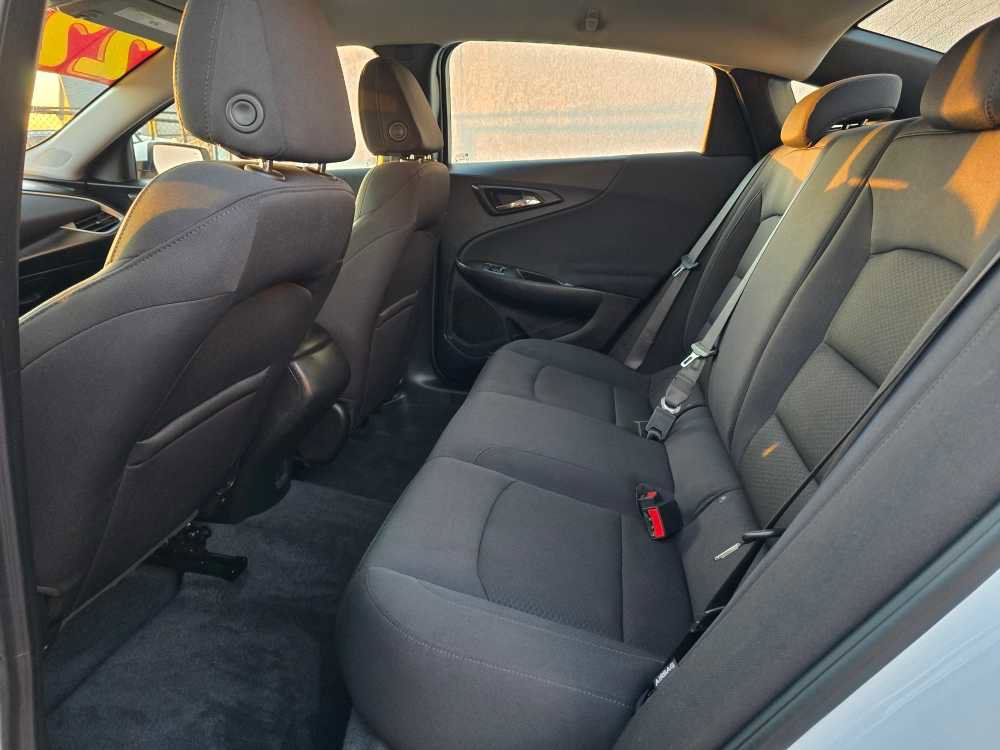 Used 2022 Chevrolet Malibu RS image 21