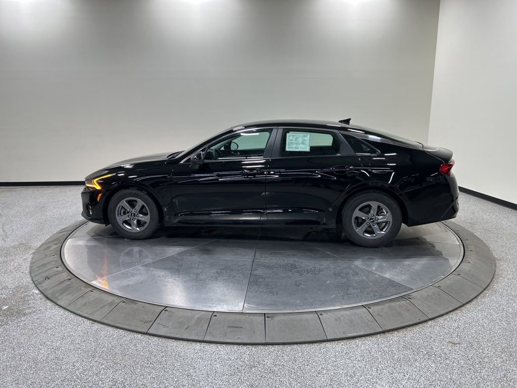 Used 2022 Kia K5 LXS image 9