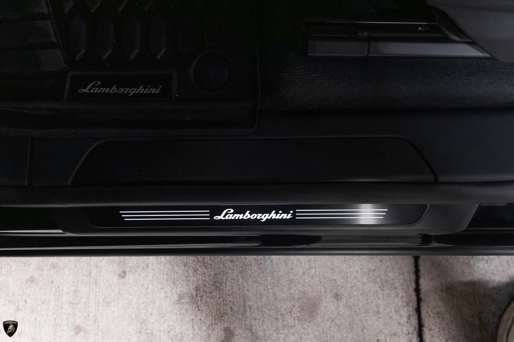 Used 2024 Lamborghini Urus S image 25