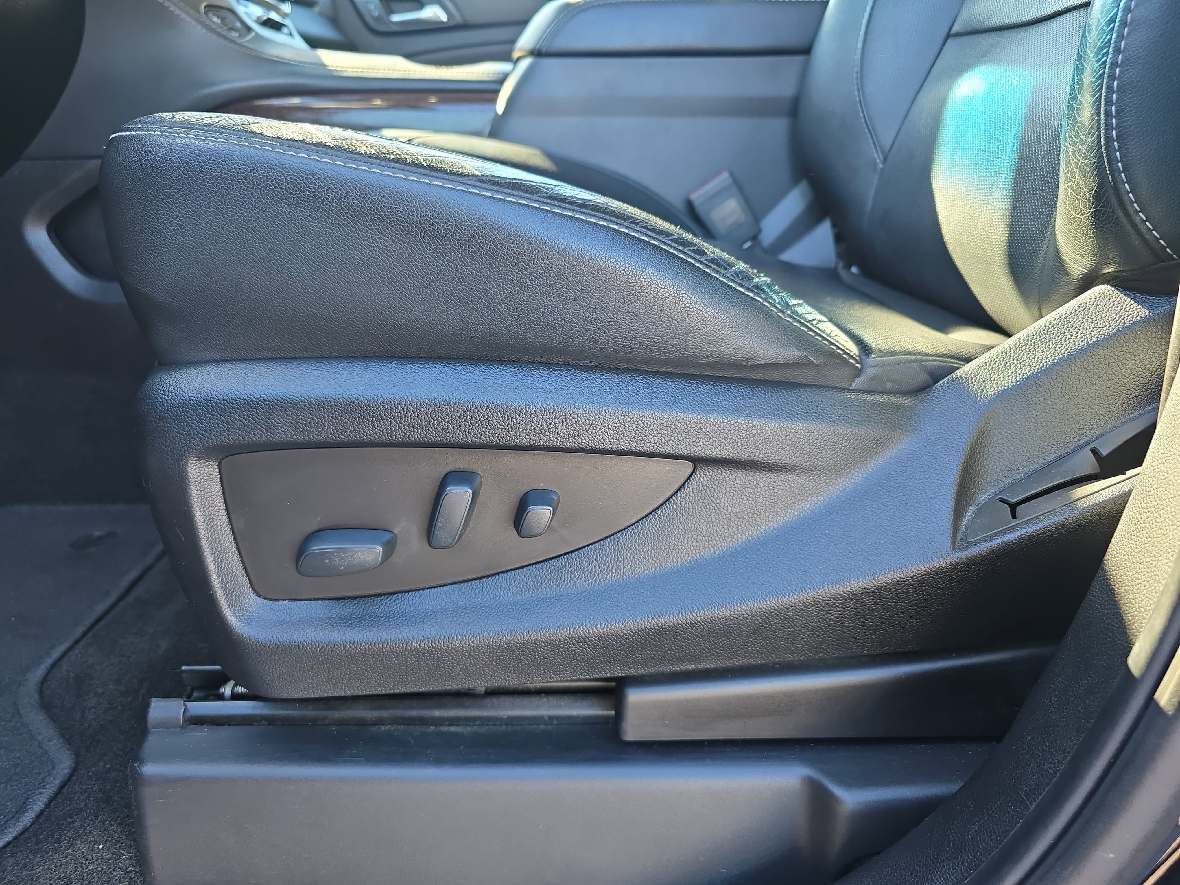 Used 2019 GMC Yukon SLT image 31