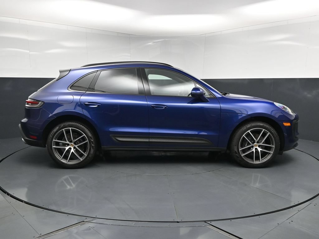 Used 2024 Porsche Macan w/ Premium Plus Package AWD/4WD image 11