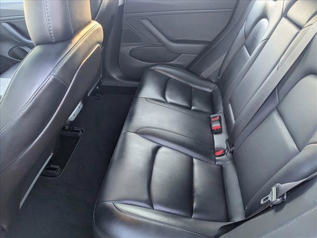 Used 2018 Tesla Model 3 Long Range image 19