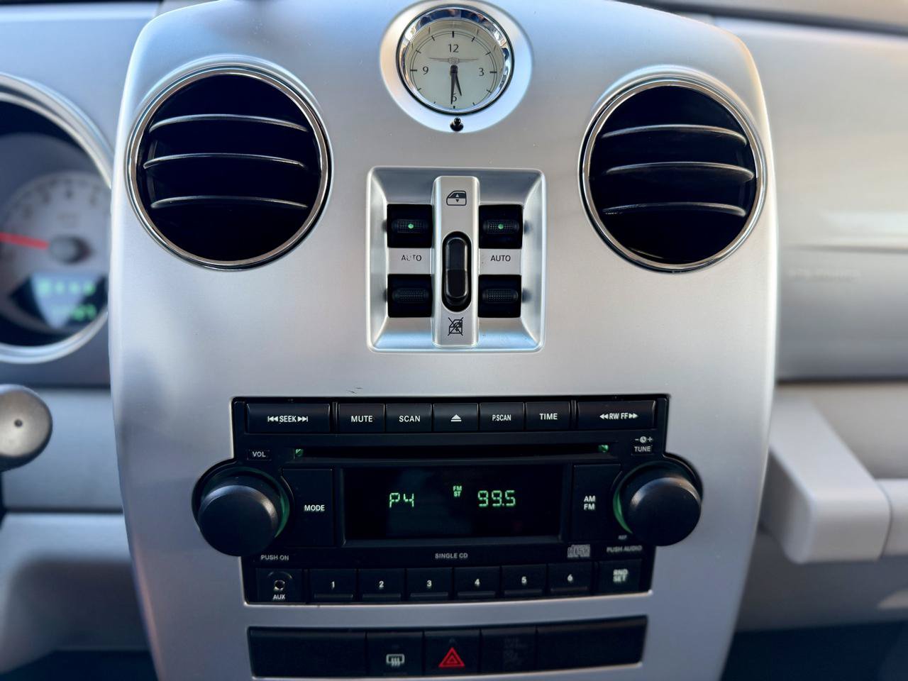 Used 2009 Chrysler PT Cruiser FWD image 18