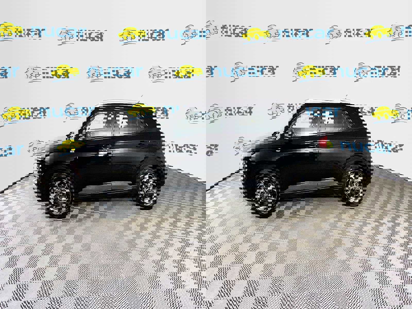 Used 2025 Hyundai Venue SEL image 4