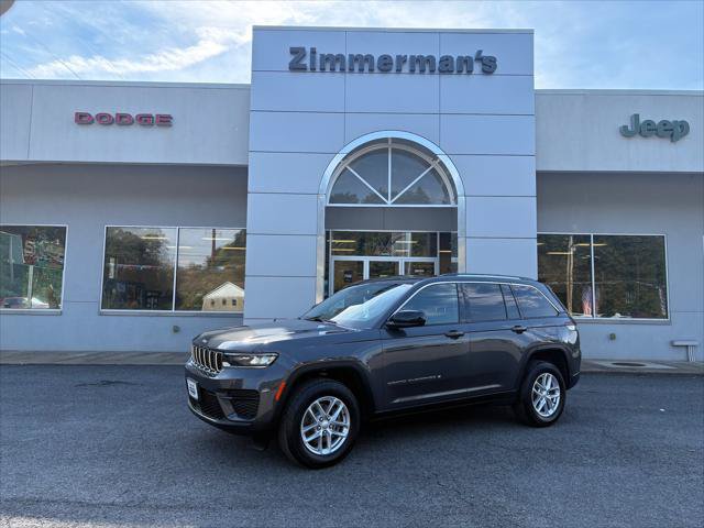 Certified 2023 Jeep Grand Cherokee Laredo X AWD/4WD image 1