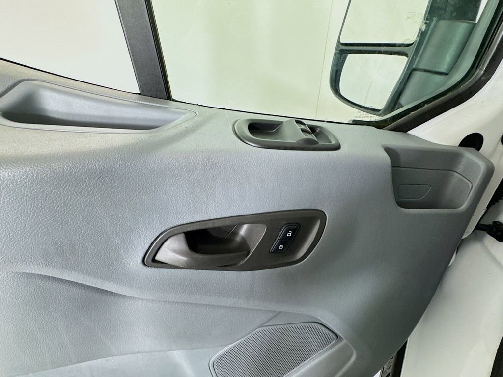 Used 2018 Ford Transit 350 XLT image 16